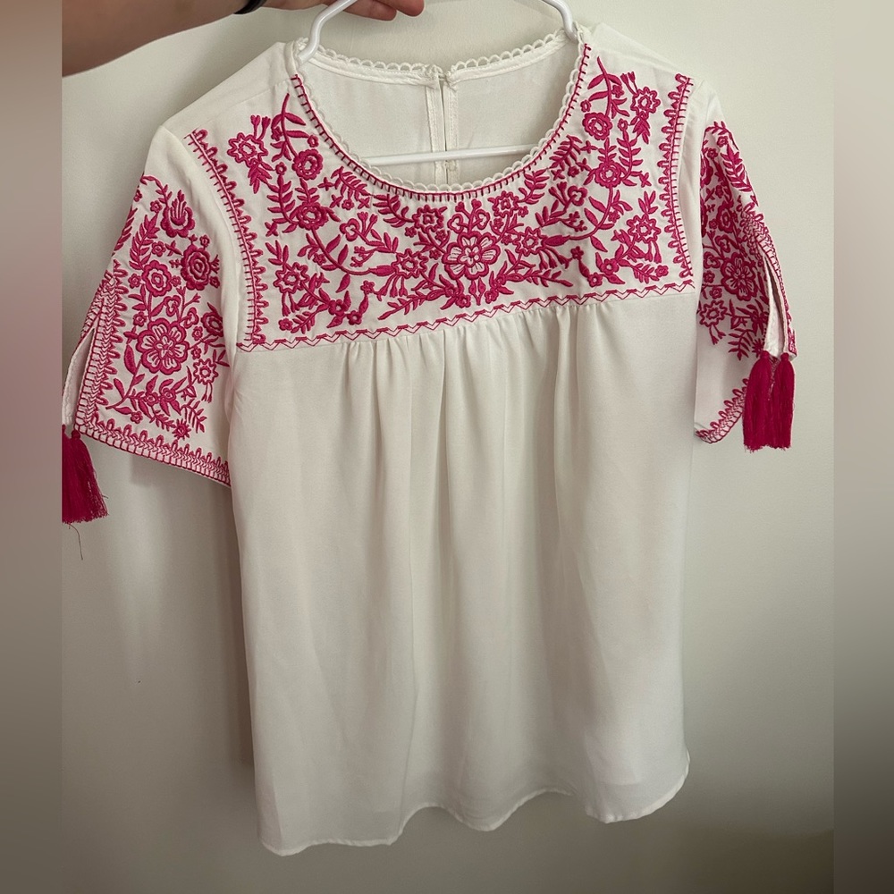 Boutique style pink and white blouse